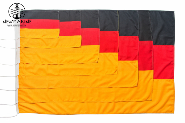 Deutschlandflagge in 10 verschiedenen Größen